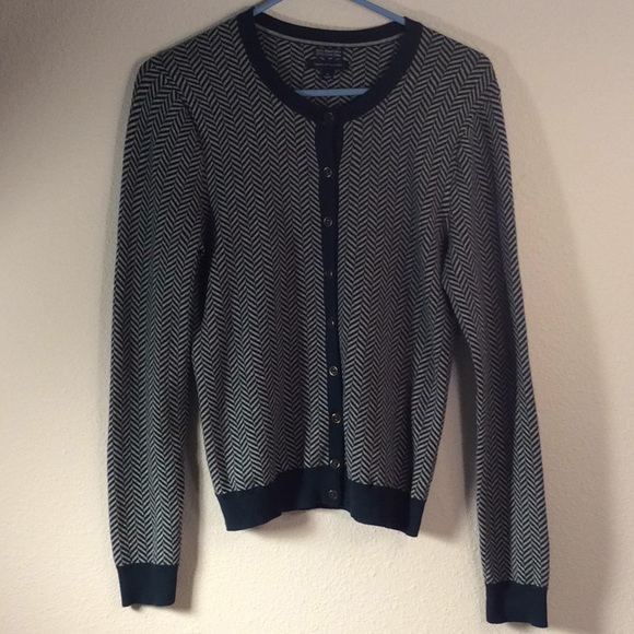 Tommy Hilfiger Sweaters - Tommy Hilfiger Button Down Sweater M